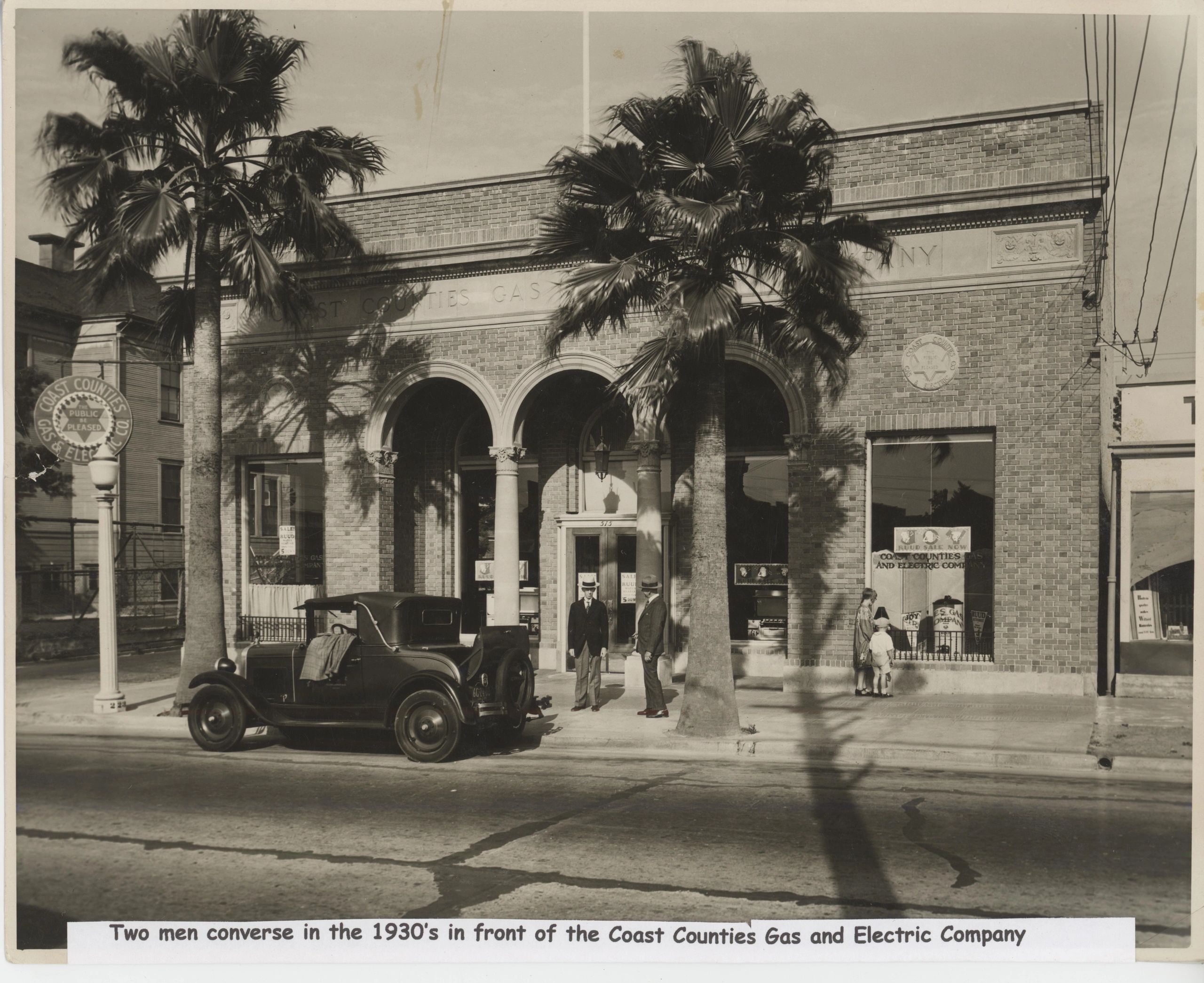 1930s street scene in Pittsburg, California